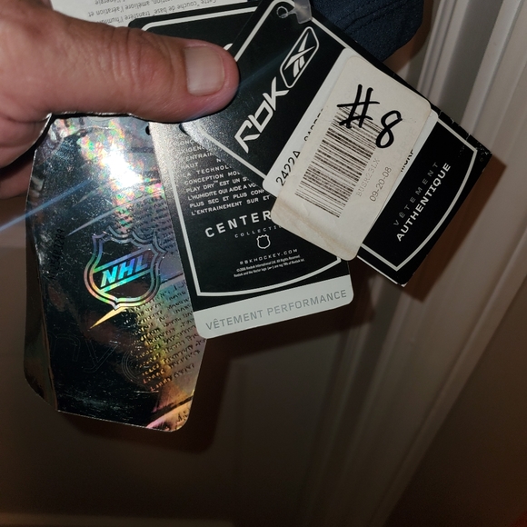 BUFFALO SABRES JERSEY - Picture 3 of 6